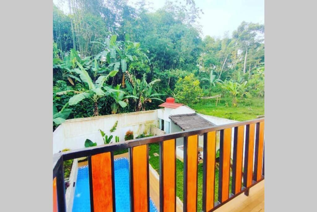 Villa Dhanty Bogor Exterior foto