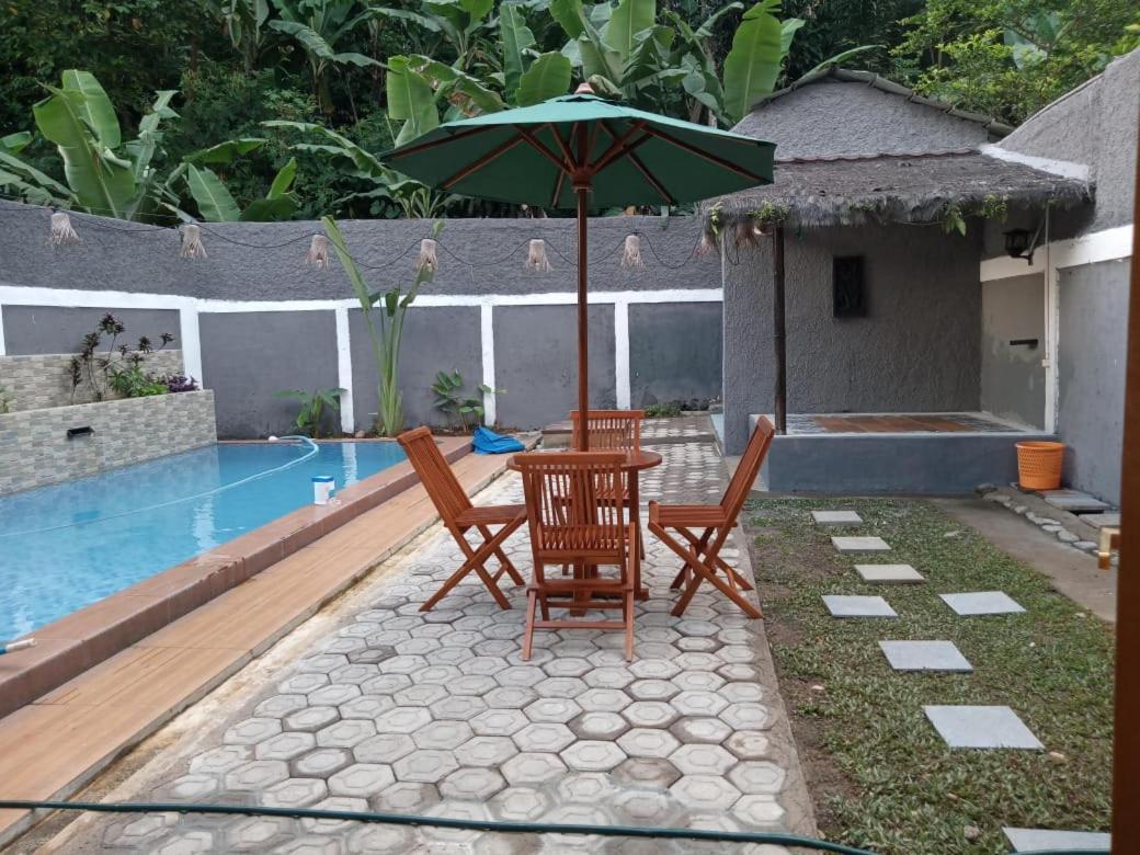 Villa Dhanty Bogor Exterior foto